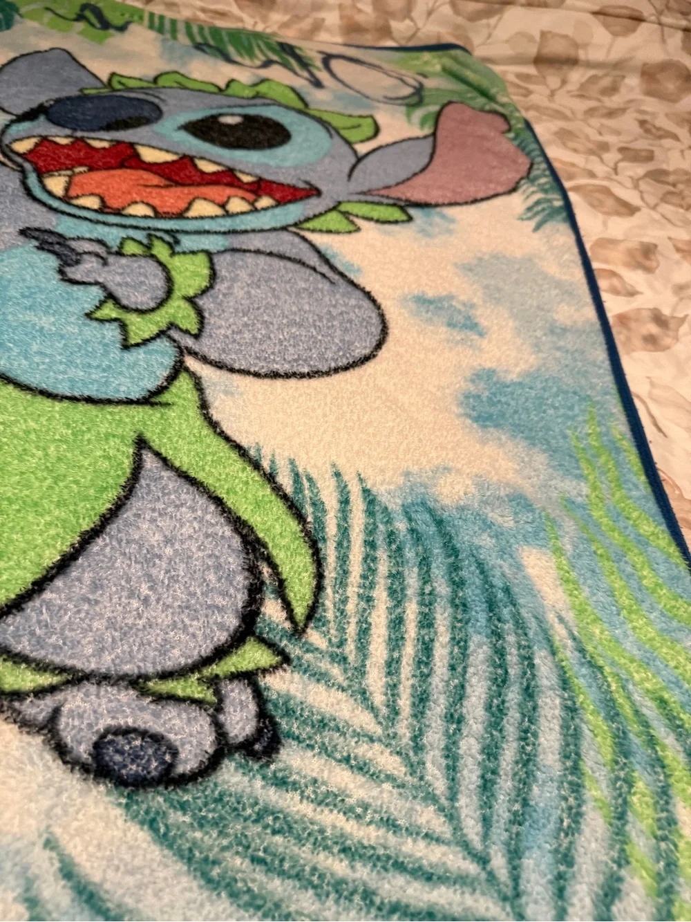 Disney Lilo & Stitch Tropical Plush Throw Blanket - Blue & Green OHANA